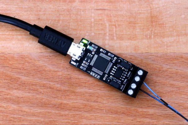 CANable Open-Source USB to CANbus adapter
